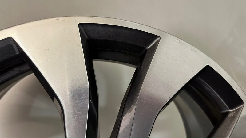 1x Alufelge 17 Zoll 7.0" 4x114.3 43ET Glanz Graphit 403007202 Mg Megane 1 Iv