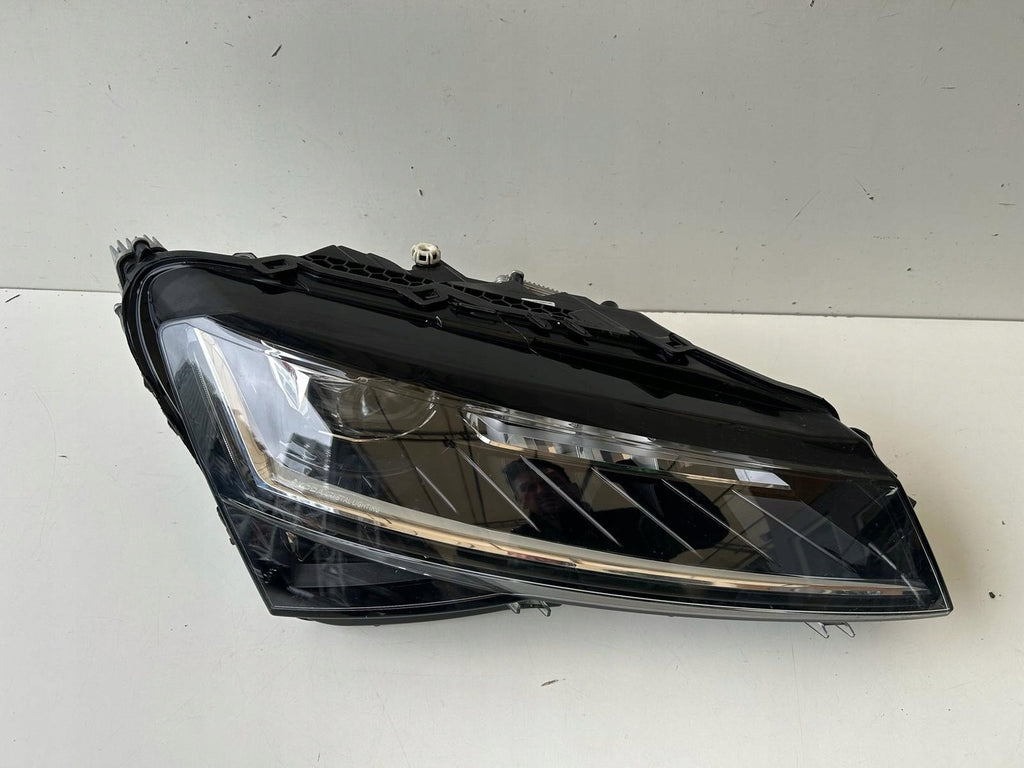 Frontscheinwerfer Skoda Superb III 3V1941016E Full LED Rechts Headlight