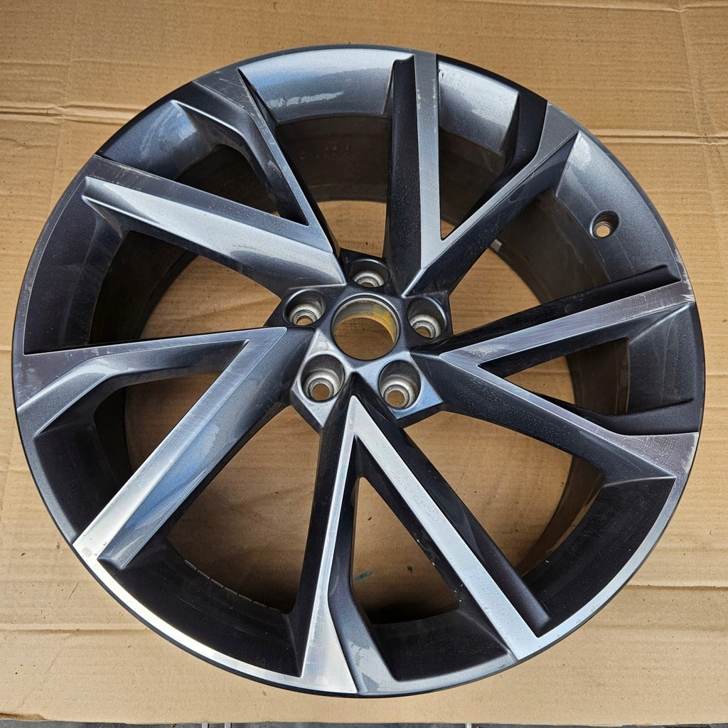 1x Alufelge 20 Zoll 8.0" 5x112 41ET Glanz Schwarz 565601025Q Skoda Kodiaq FEL2247630037mb