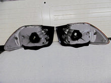 Laden Sie das Bild in den Galerie-Viewer, Rückleuchte Mercedes-Benz Amg Ein Stück (Rechts oder Links) Rearlight