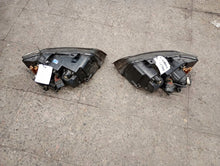 Laden Sie das Bild in den Galerie-Viewer, Frontscheinwerfer Audi A4 B6 RSD-100203A LED Ein Stück (Rechts oder Links)