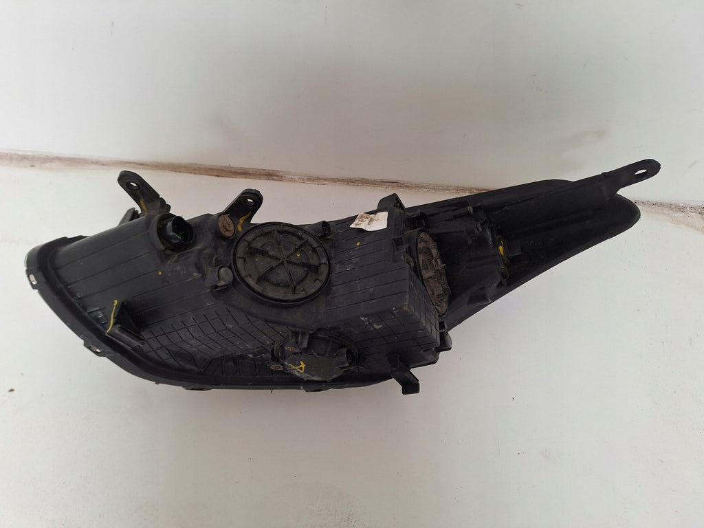 Frontscheinwerfer Hyundai I30 92102-A6020 Rechts Scheinwerfer Headlight