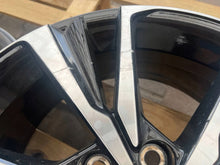 Laden Sie das Bild in den Galerie-Viewer, 1x Alufelge 18 Zoll 5x114.3 Toyota Rav 4 Rim Wheel FEL9836015097lc
