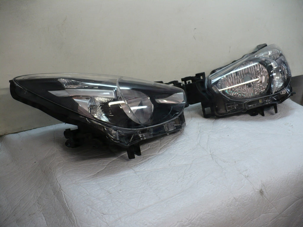 Frontscheinwerfer Mazda II Ein Stück (Rechts oder Links) Scheinwerfer Headlight