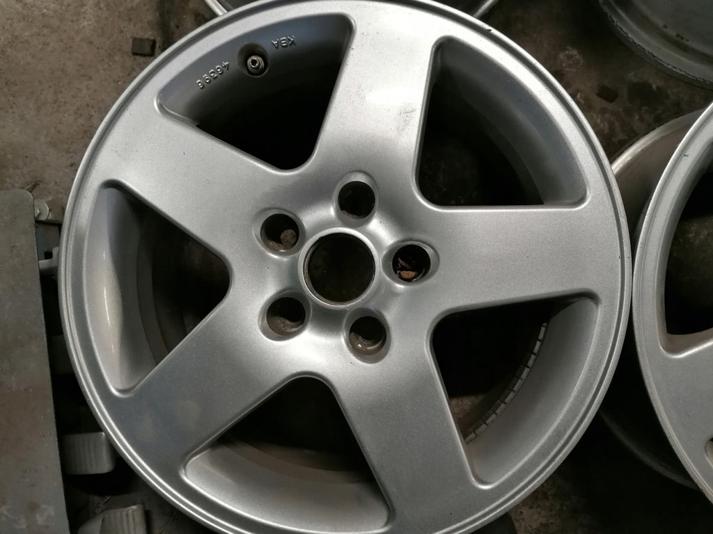 4x Alufelge 16 Zoll 7.0" 5x114.3 Nissan Qashqai Corolla Rim Wheel FEL3542240566zf