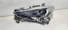 Laden Sie das Bild in den Galerie-Viewer, Frontscheinwerfer Mazda K124-51040 Links Scheinwerfer Headlight