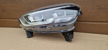 Laden Sie das Bild in den Galerie-Viewer, Frontscheinwerfer Renault Kadjar 260101637R Rechts Scheinwerfer Headlight SCH5697337584vr
