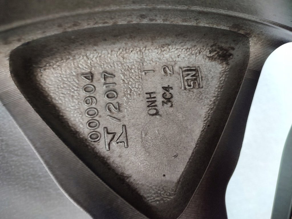 1x Alufelge 18 Zoll 7.0" 5x114.3 38ET CAR7777 Mitsubishi Outlander Rim Wheel