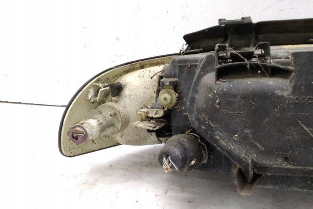 Frontscheinwerfer Audi A4 1307022194 1305235256 Ein Stück (Rechts oder Links)