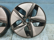 Load image into Gallery viewer, 2x Alufelge 17 Zoll 7.0" 5x114.3 53ET Glanz Schwarz 52910-G2600 Hyundai Ioniq FEL2245560370ol
