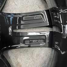 Load image into Gallery viewer, 4x Alufelge 18 Zoll 7.5&quot; 5x112 51ET Glanz Silber 7850456 BMW X1 F48 Rim Wheel