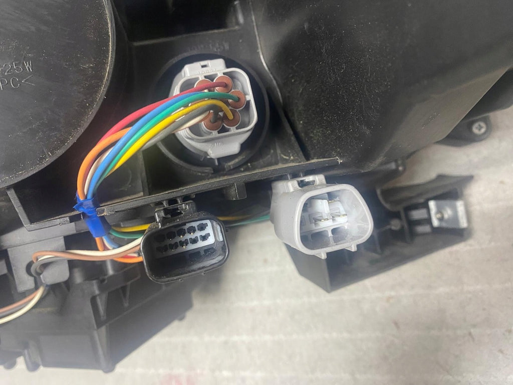 Frontscheinwerfer Mitsubishi Eclipse Cross I W3153 LED Rechts oder Links