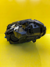 Laden Sie das Bild in den Galerie-Viewer, Frontscheinwerfer Mercedes-Benz W206 A2069063003 LED Rechts Headlight SCH8768216180ib