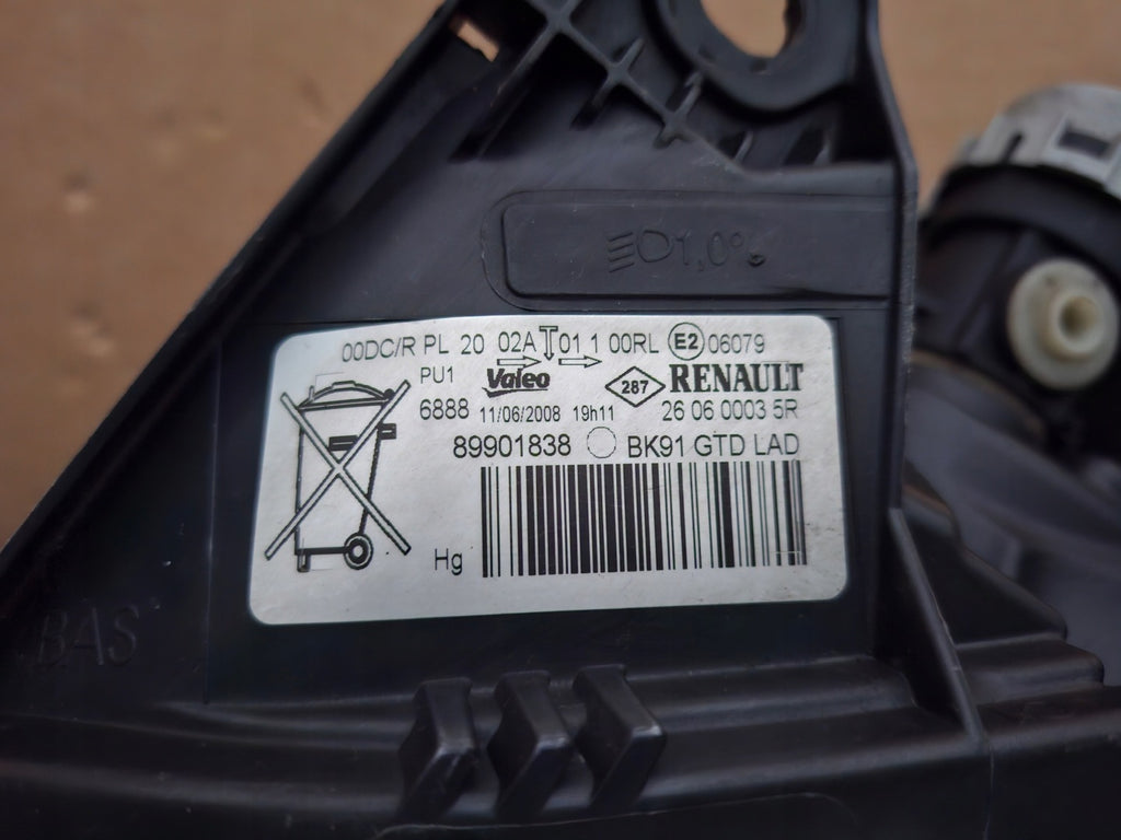 Frontscheinwerfer Renault Laguna III 260600035R 89901838 Links Headlight SCH4022861365sn
