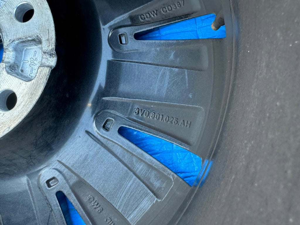 1x Alufelge 17 Zoll 6.5" 5x112 41ET Glanz Graphit 3V0601025AH Mg Superb FEL1872847046qx