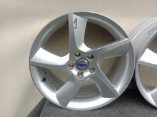 Load image into Gallery viewer, 1x Alufelge 18 Zoll 8.0" 5x108 55ET Glanz Silber 30714023 Volvo S60 S80