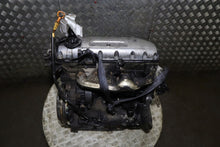 Load image into Gallery viewer, Motor VW Transporter 2.5 TDI 2005 Diesel Engine Unkomplett