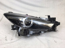 Laden Sie das Bild in den Galerie-Viewer, Frontscheinwerfer Mazda 3 Rechts Scheinwerfer Headlight