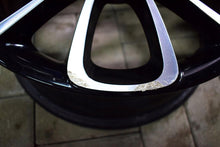 Laden Sie das Bild in den Galerie-Viewer, 1x Alufelge 17 Zoll 7.0&quot; 4x100 44ET Glanz Schwarz Opel Corsa E Rim Wheel