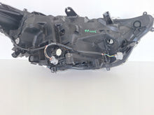 Laden Sie das Bild in den Galerie-Viewer, Frontscheinwerfer Toyota V 85122000 LED Links Scheinwerfer Headlight SCH5018905625ti