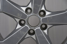 Load image into Gallery viewer, 1x Alufelge 17 Zoll 6.5" 5x112 38ET Glanz Silber 83A601025 Audi Rim Wheel FEL6688604012bn