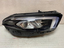 Laden Sie das Bild in den Galerie-Viewer, Frontscheinwerfer Mercedes-Benz W177 A1779065601 Full LED Rechts Headlight SCH4934030725wt