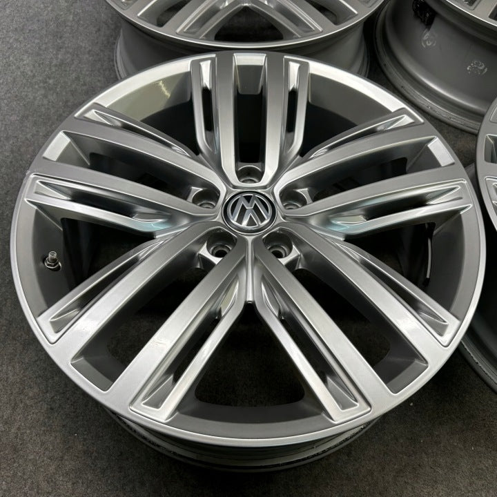 4x Alufelge 19 Zoll 7.0" 5x112 43ET Glanz Silber 5NA601025N VW Tiguan Rim Wheel FEL6684127630vh