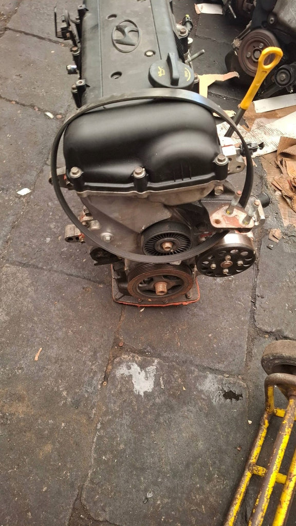 Motor Hyundai I30 G4FA 1.4 2010 Benzin Engine Komplett