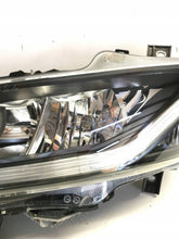 Laden Sie das Bild in den Galerie-Viewer, Frontscheinwerfer Iveco I 10R050081 300120A Rechts Scheinwerfer Headlight SCH8614758914qe