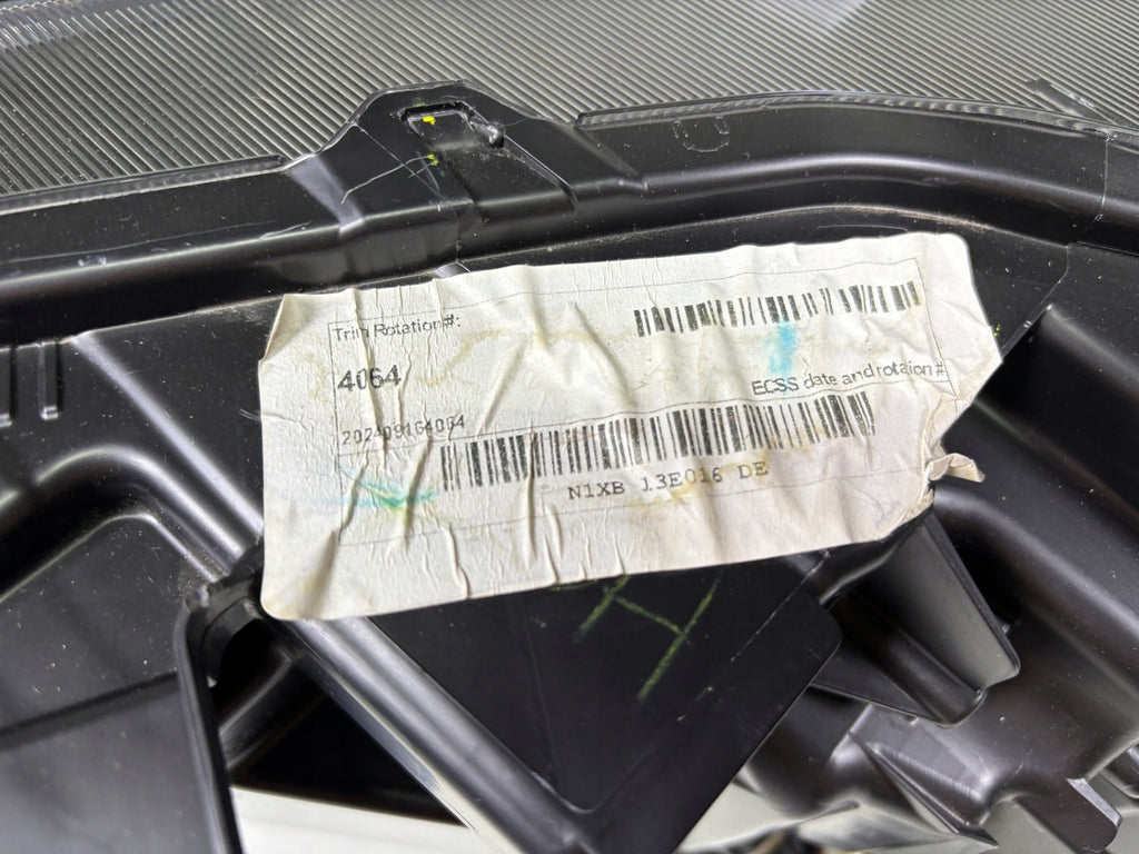 Frontscheinwerfer VW Amarok N1XB13E016DE Rechts Scheinwerfer Headlight SCH6654585349gh