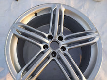 Laden Sie das Bild in den Galerie-Viewer, 1x Alufelge 20 Zoll 9.0&quot; 5x112 37ET Glanz Silber 4H0601025T Audi A8 Rim Wheel