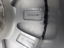 Load image into Gallery viewer, 1x Alufelge 16 Zoll 6.5" 5x114.3 50ET Glanz Silber 9965E76560 Mazda 3 Rim Wheel FEL4959773864jc