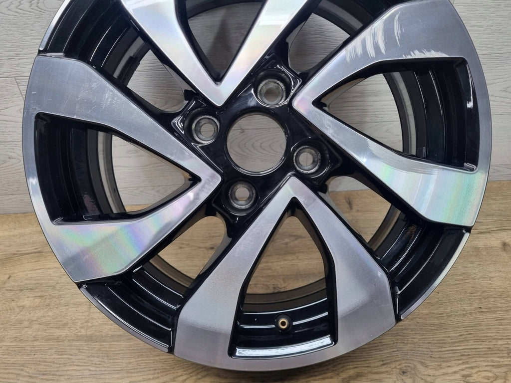 1x Alufelge 15 Zoll 5.5" 4x100 41ET Glanz Silber 1S0601025CE Mg Up Rim Wheel FEL3110646230mj