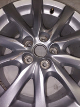 Laden Sie das Bild in den Galerie-Viewer, 1x Alufelge 17 Zoll 7.5&quot; 5x114.3 50ET Glanz Silber 9965077570 Mazda Vi Rim Wheel