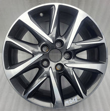 Laden Sie das Bild in den Galerie-Viewer, 1x Alufelge 17 Zoll 7.0&quot; 5x114.3 45ET Glanz Grau KB8MV3810 Mazda Cx30 Mg