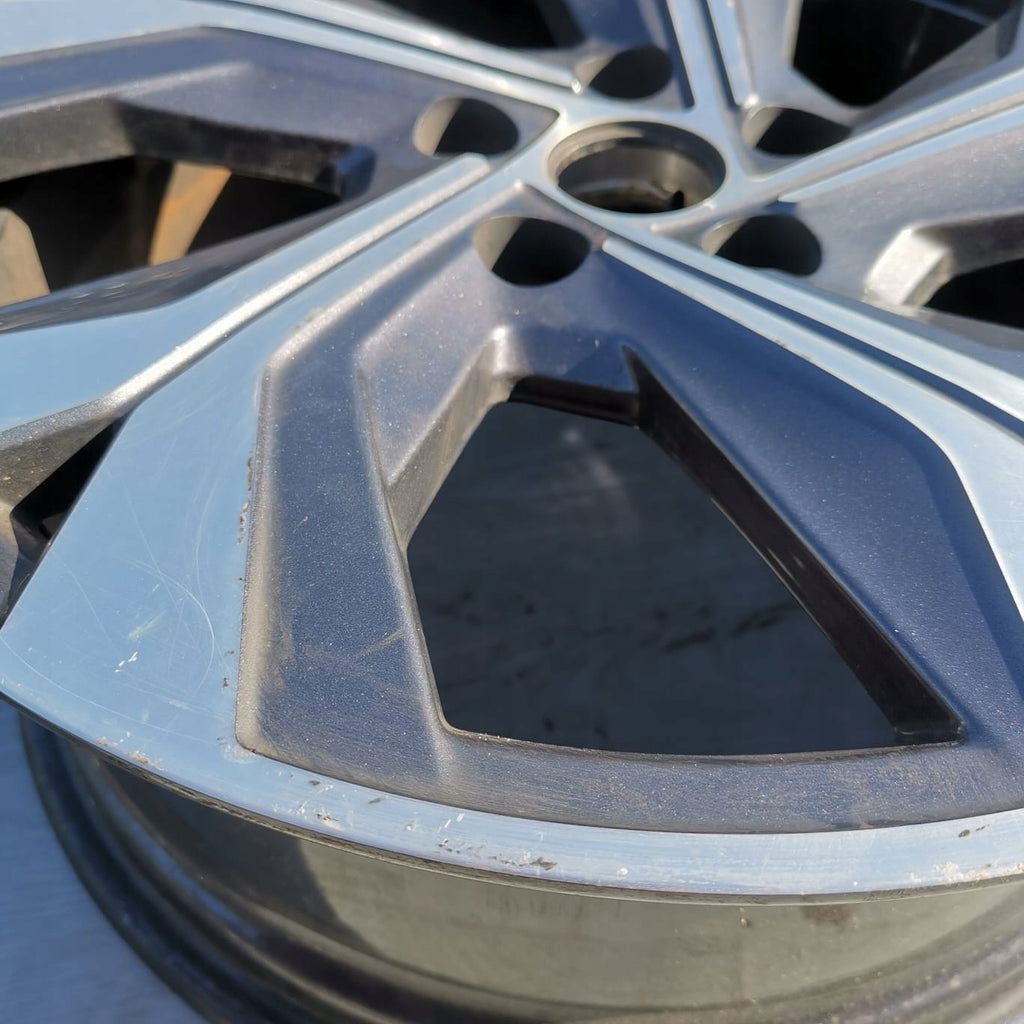 1x Alufelge 18 Zoll 7.0" 5x114.3 35ET 403005075R Dacia Duster Mg Rim Wheel FEL3986464390ue