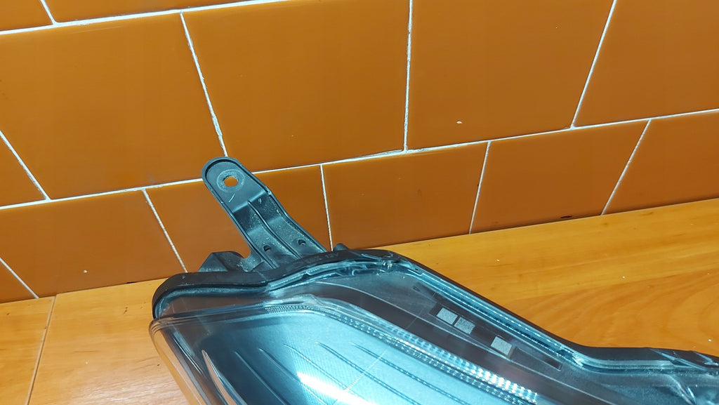 Frontscheinwerfer Toyota Yaris 0D-195 LED Rechts Scheinwerfer Headlight SCH7177498807fa