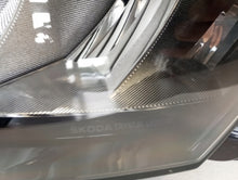 Laden Sie das Bild in den Galerie-Viewer, Frontscheinwerfer Skoda Kamiq 658941015 658941016 Full LED Rechts oder Links SCH6877739886yn