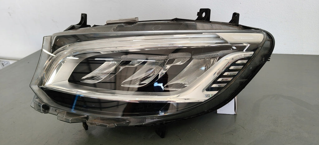 Frontscheinwerfer Mercedes-Benz Sprinter A9109068100 Links Headlight SCH8587698142cs