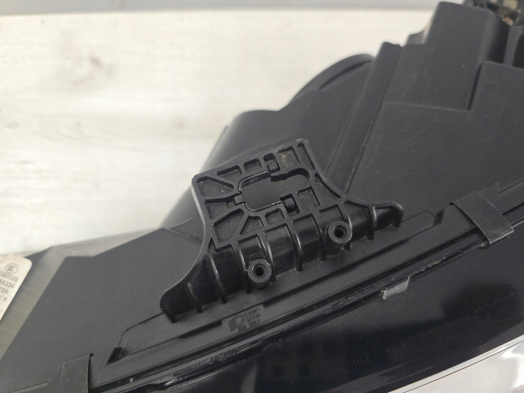 Frontscheinwerfer Audi A4 B9 8W0941043 Xenon Ein Stück (Rechts oder Links)