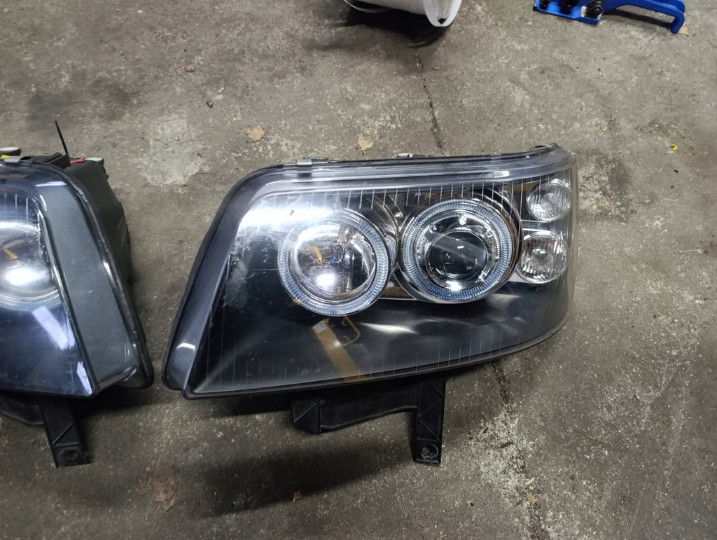 Frontscheinwerfer VW T5 Ein Satz Scheinwerfer Headlight SCH6447063877bu