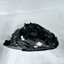 Laden Sie das Bild in den Galerie-Viewer, Frontscheinwerfer Mercedes-Benz W247 A2479061404 Full LED Rechts Headlight SCH5625004125gr