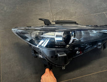 Laden Sie das Bild in den Galerie-Viewer, Frontscheinwerfer Mazda Cx5 Cx-5 K124-51030 Rechts Scheinwerfer Headlight SCH1366634502mz