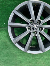 Load image into Gallery viewer, 1x Alufelge 16 Zoll 6.0" 5x100 45ET Glanz Silber 2G0601025AF VW I Rim Wheel FEL1550944053ew