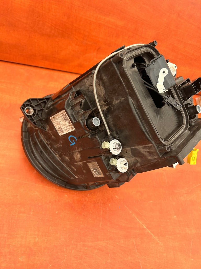 Frontscheinwerfer Mercedes-Benz A4639068702 LED Ein Stück (Rechts oder Links) SCH8665890338hc
