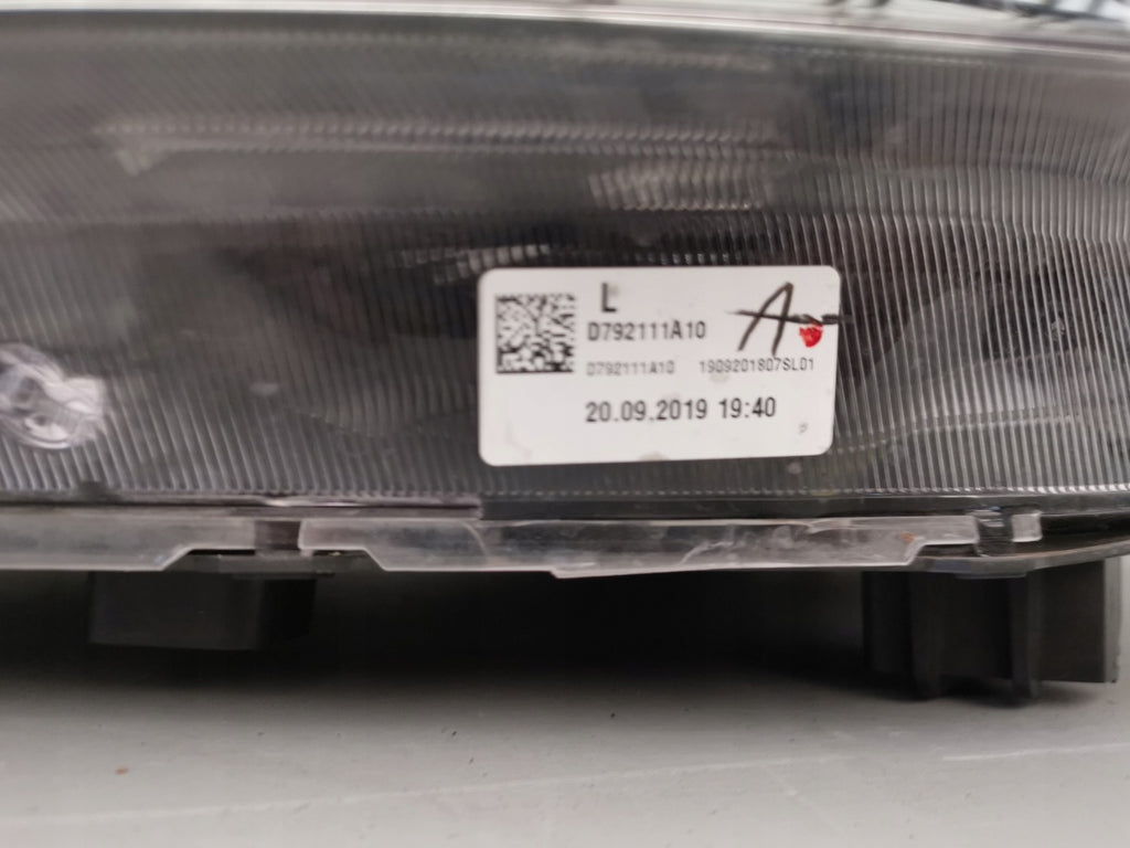 Frontscheinwerfer Hyundai Tucson 92101D7700 Ein Satz Scheinwerfer Headlight SCH5754865784op