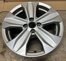 Load image into Gallery viewer, 1x Alufelge 16 Zoll 6.5&quot; 4x100 45ET 403009186R Dacia Rim Wheel