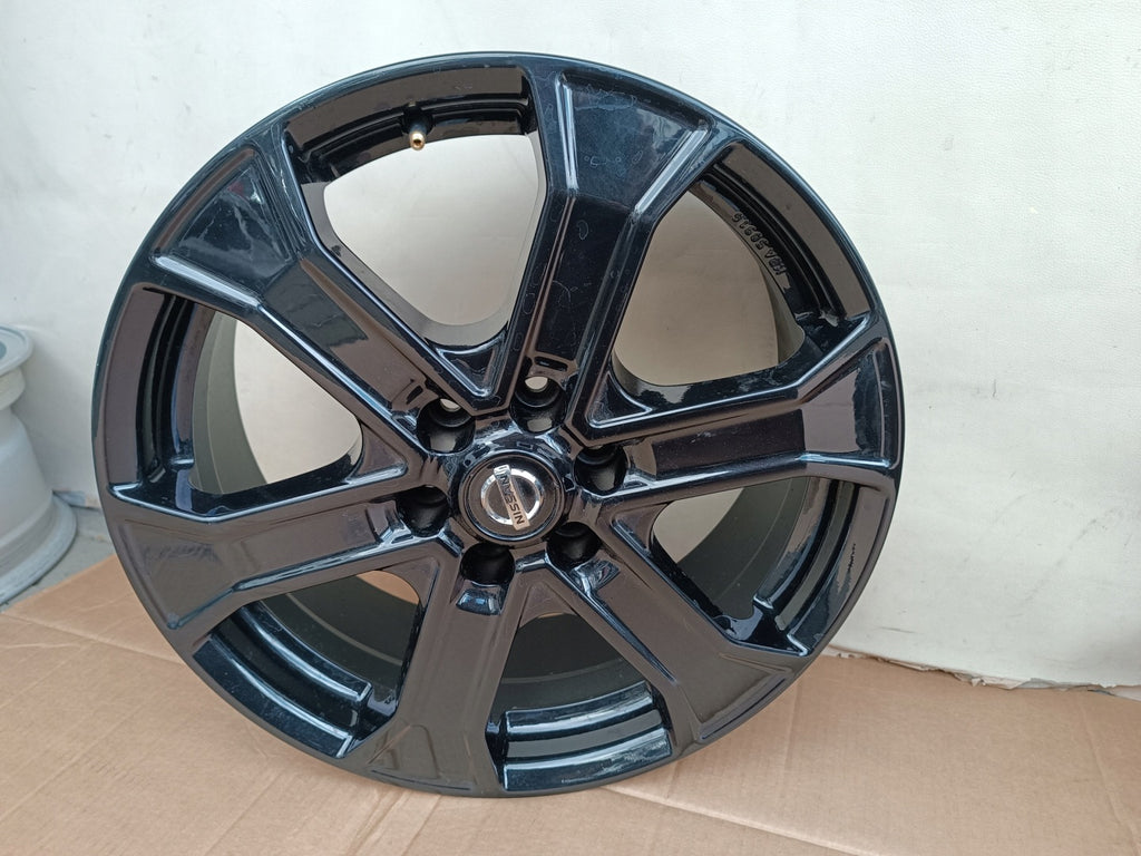 4x Alufelge 18 Zoll 7.0" 6x114.3 45ET Mercedes-Benz Navara D23 Rim Wheel FEL3968874685hv