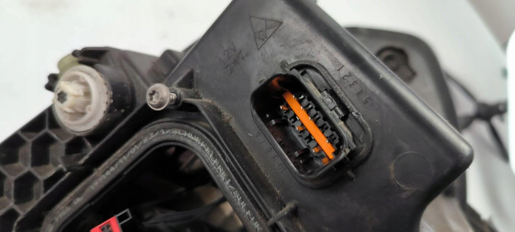 Frontscheinwerfer Renault Trafic III 260601790R Links Scheinwerfer Headlight SCH5655407784ie