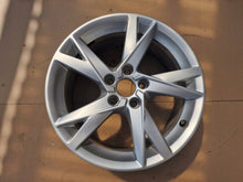 Load image into Gallery viewer, 1x Alufelge 17 Zoll 7.5&quot; 5x112 38ET 8W0601025 Audi A4 Rim Wheel